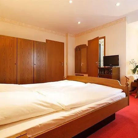 Waldeck Mit Restaurant 